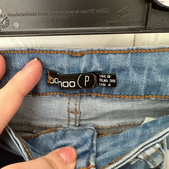 BOOHOO Petite Size 8 Blue Ripped Skinny Jeans - Picture 7 of 12